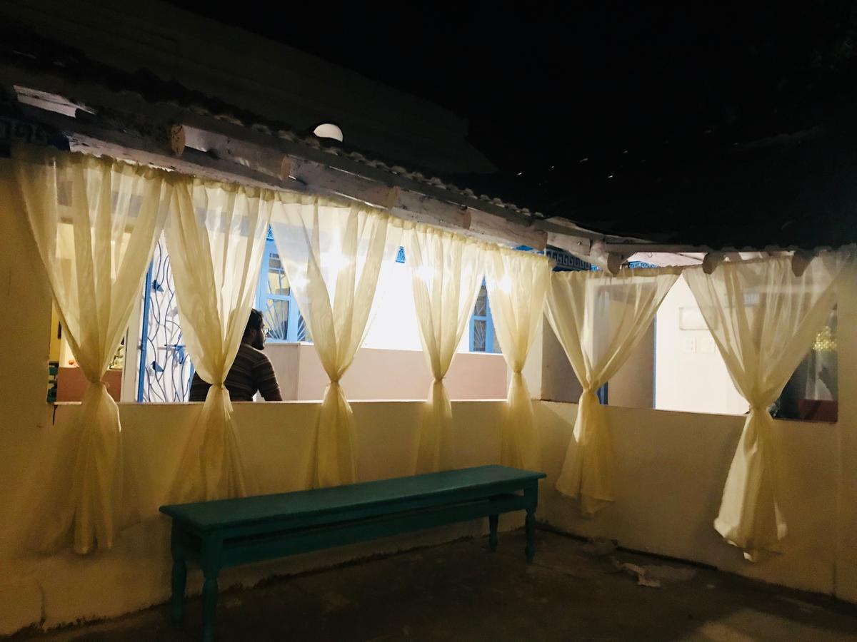 Woke Arpora Hostel Exterior photo