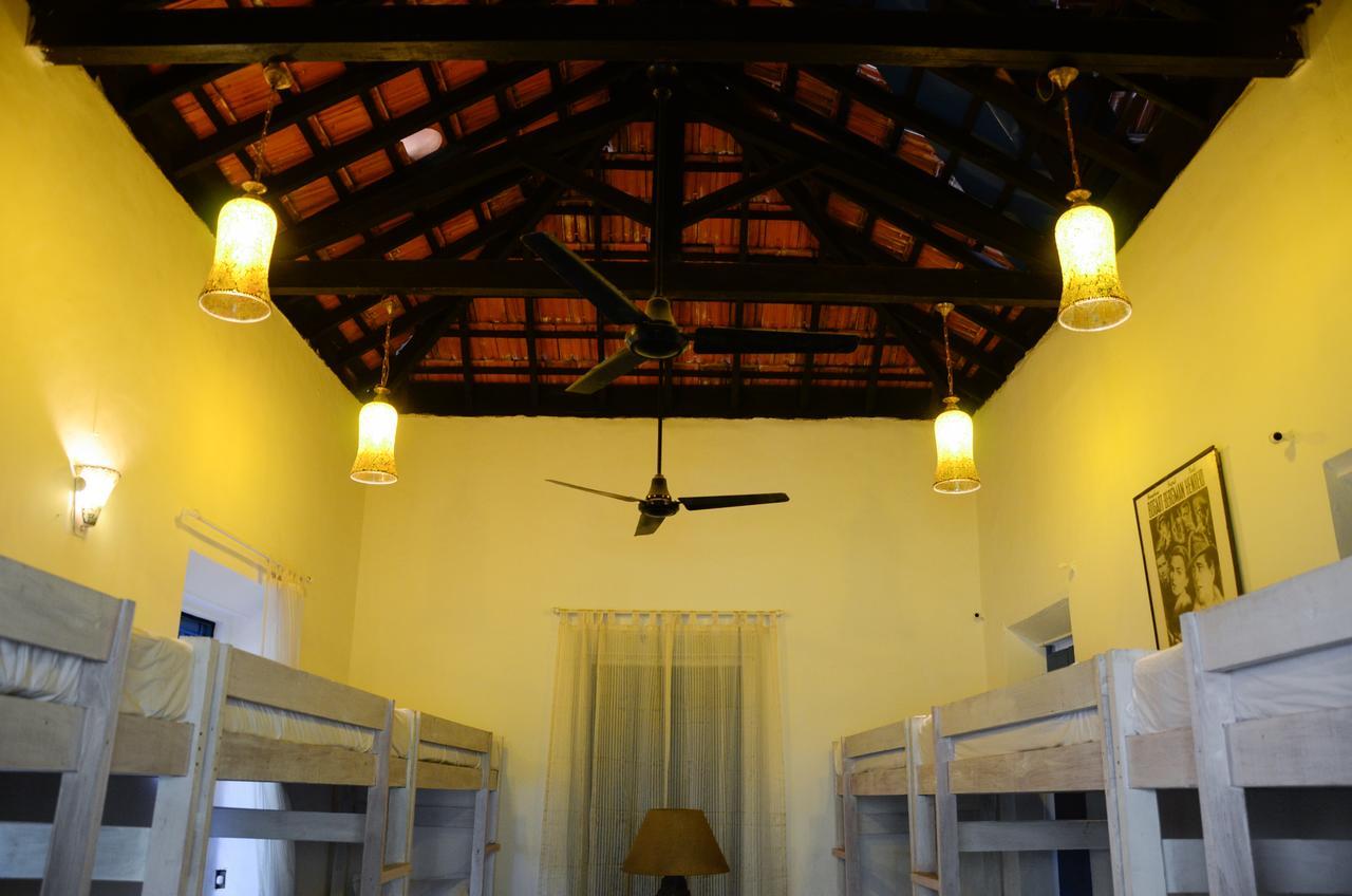 Woke Arpora Hostel Exterior photo